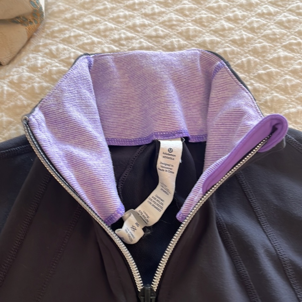 Lululemon Devine Jacket Gray Purple - image 4